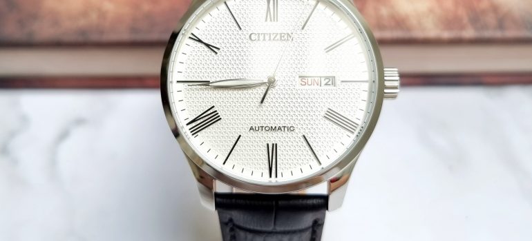 Đồng hồ Citizen NH8350-08A