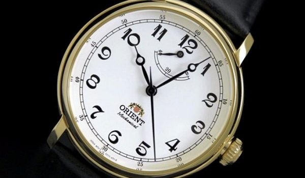 Tìm hiểu chi tiết chức năng hand winding trên đồng hồ