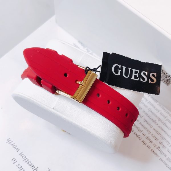 Đồng hồ nữ dây cao su Guess GW0034L6