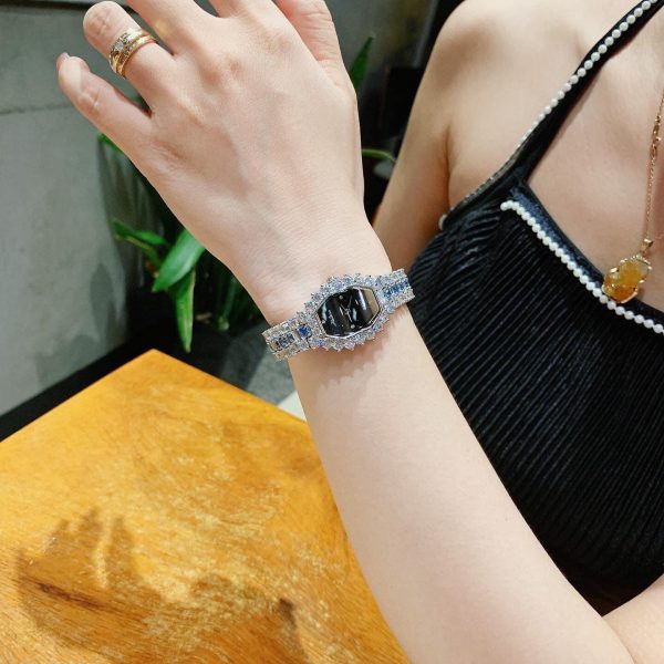 Đồng hồ nữ đẹp Melissa F8240 dây kim loại đính đá mặt nhũ chính hãng 28mm