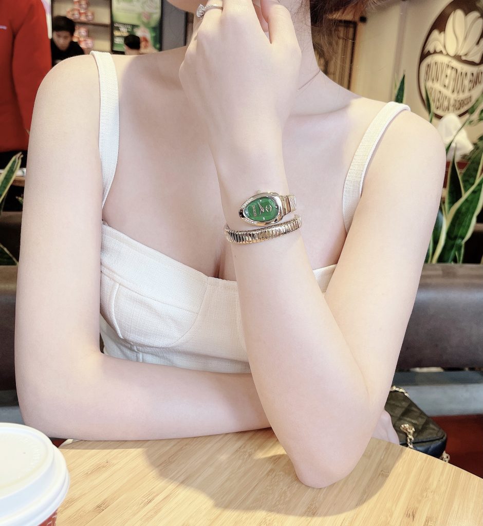 Đồng hồ Just Cavalli chính hãng nữ hình rắn mặt xanh lá cây