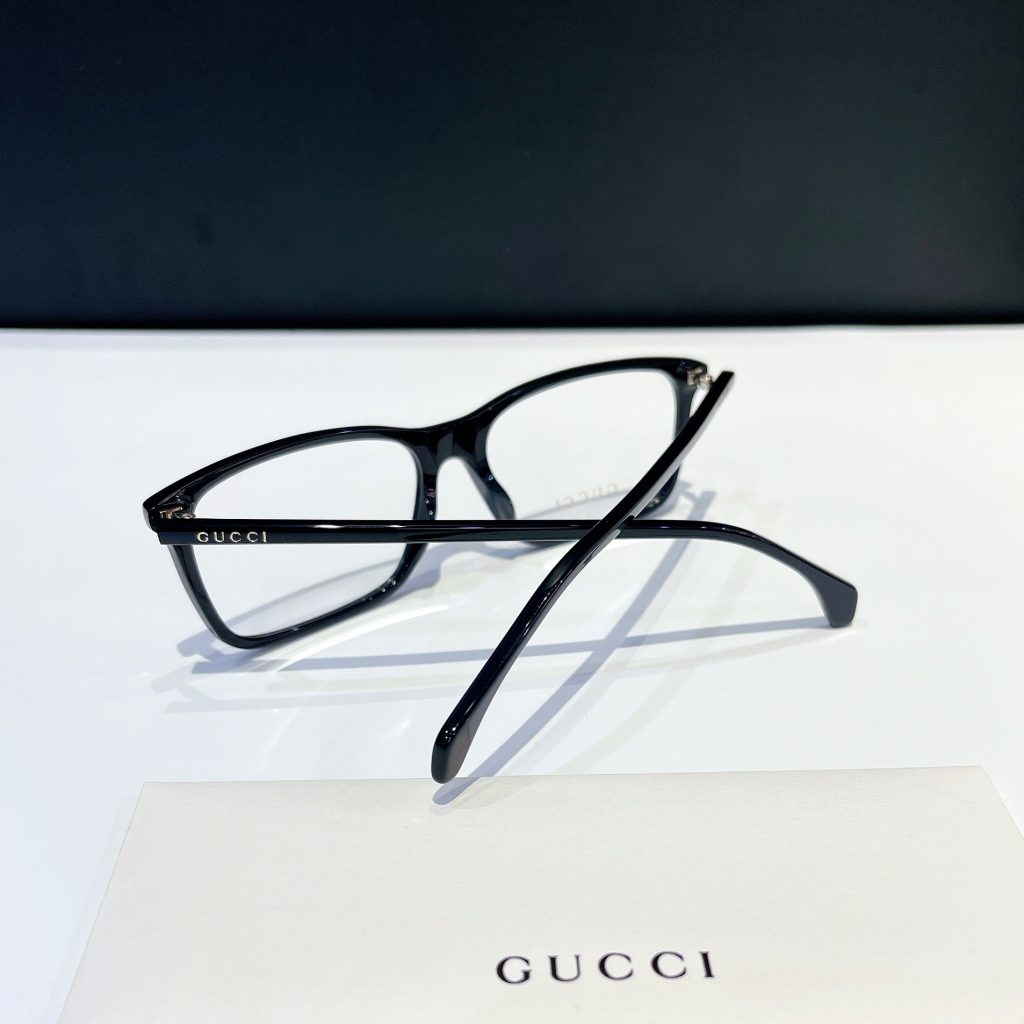 Kính Mắt Gucci Slim Chính Hãng Màu Đen Logo Nổi Lens 56/16/145