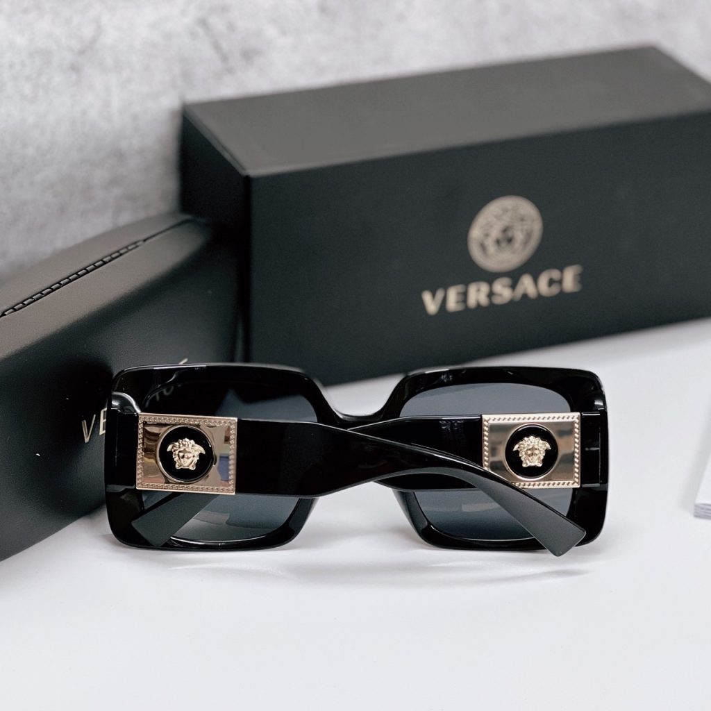 Kính Mắt Versace Chính Hãng New Collection Màu Đen Lens 54/22/140mm