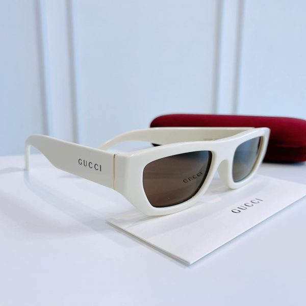 Kính Mắt Gucci Chính Hãng Màu Ivory Cá Tính Unisex 53/19/145mm