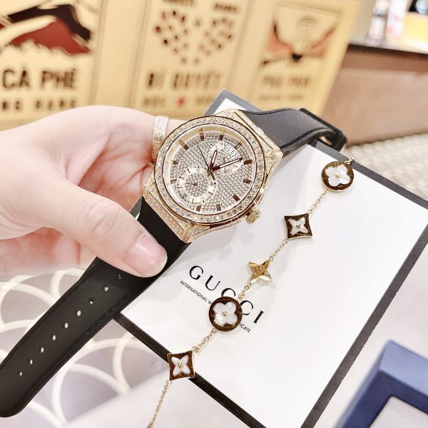 Đồng Hồ Nữ Chính Hãng Guess Dây Cao Su Đính Đá Mẫu Mới Siêu Hót 38mm