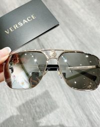 Kính Mắt Versace Chính Hãng Dập Logo Nổi Cực Chất Lens