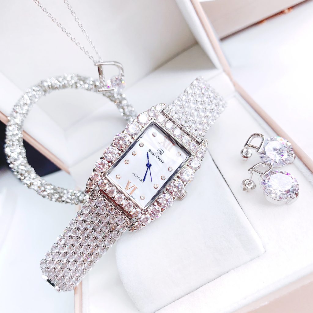 Đồng hồ nữ chính hãng Royal Crown 6111 mặt số đính đá tặng kèm phụ kiện 30mm