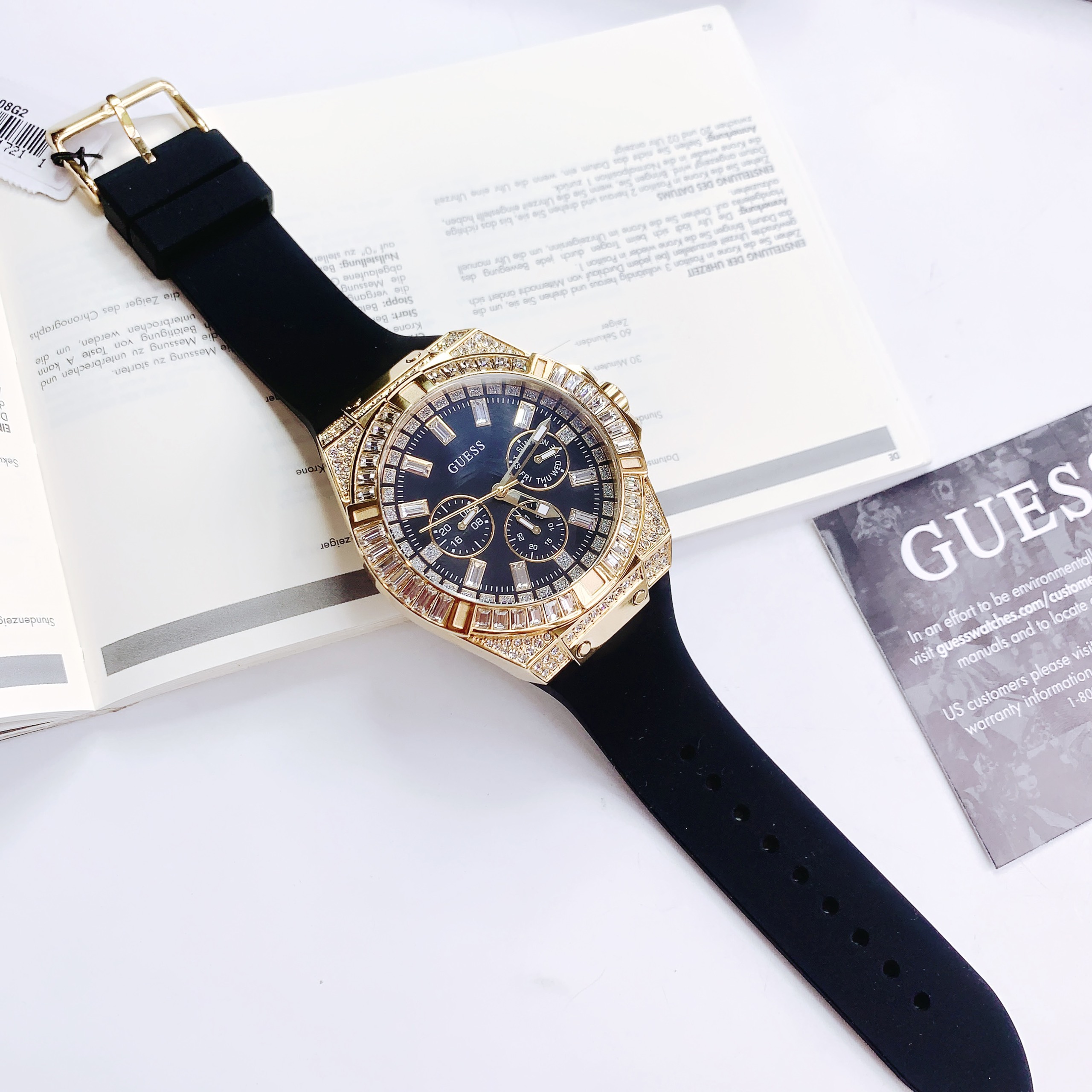 Đồng hồ nam dây da mặt chữ nhật – Phong cách được nhiều phái mạnh yêu thích