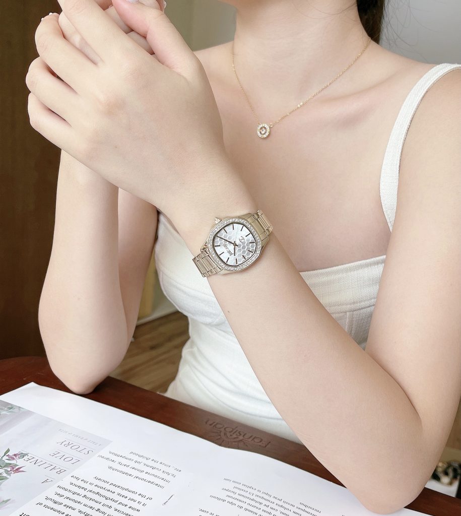 Đồng hồ nữ chính hãng Just Cavali mặt vuông viền đính đá sang chảnh 33mm