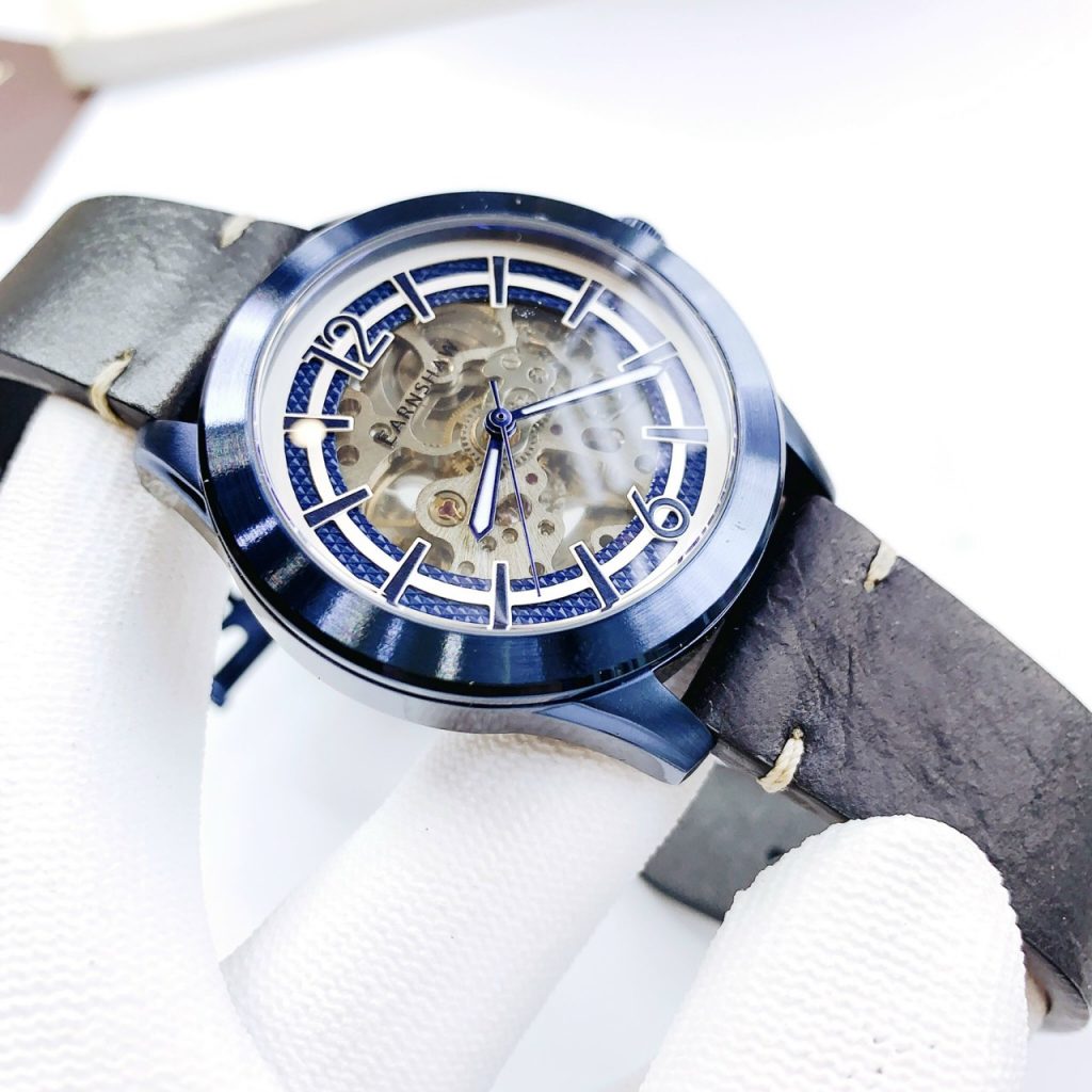 Đồng hồ nam chính hãng Thomas Earnshaw mặt số xanh dây dạ trẻ trung 43mm