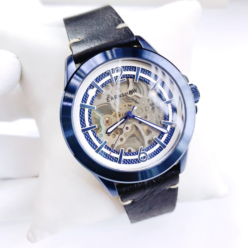 Đồng hồ nam chính hãng Thomas Earnshaw mặt số xanh dây dạ trẻ trung 43mm