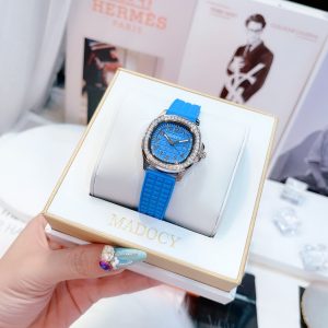 Đồng hồ nữ chính hãng Madocy M81698 màu xanh đính đá nổi bật cổ tay 32mm