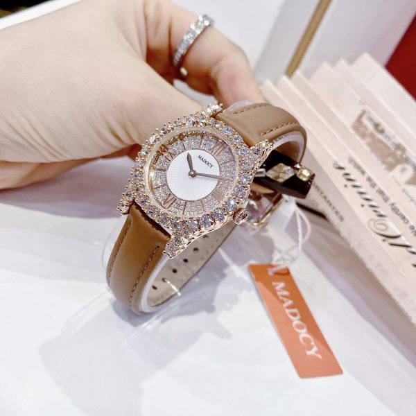 Đồng hồ nữ chính hãng Madocy M81699 mặt số đính đá cọc số la mã 31mm