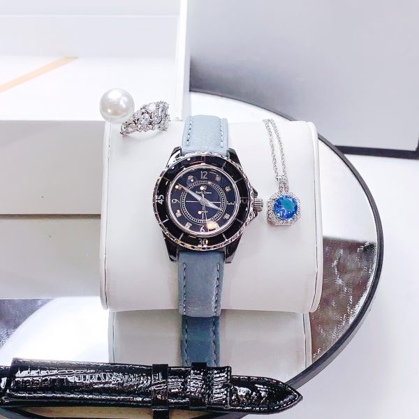 Đồng hồ nữ chính hãng Royal Crown viền ceramic đen siêu nổi bật 32mm