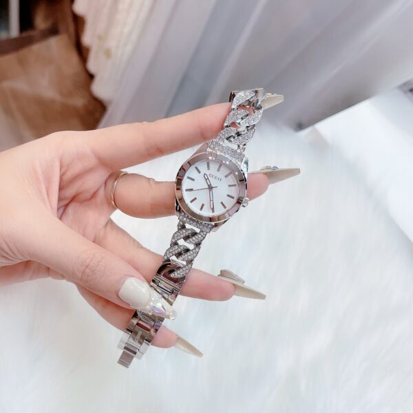 Đồng hồ nữ chính hãng Guess thiết kế mặt tròn đơn giản trẻ trung 32mm