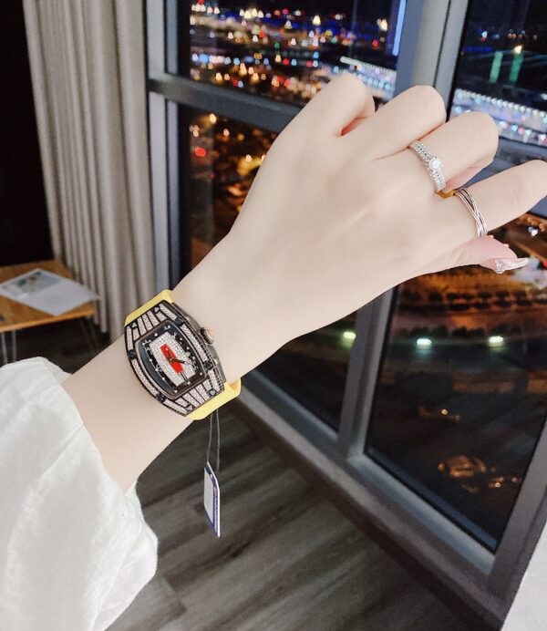 Đồng hồ nữ chính hãng Hanboro By Huboler đính đá tặng kèm phụ kiện 36mm