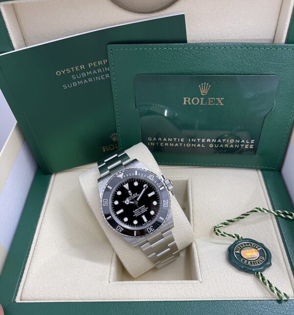 ĐỒNG HỒ ROLEX SUBMARINER CÓ GÌ ĐẶC BIỆT, GIÁ BÁN, NƠI MUA