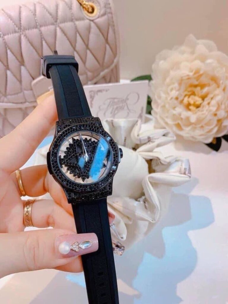 Đồng hồ nữ chính hãng Davena 31669 thiết kế full black cá tính 38mm