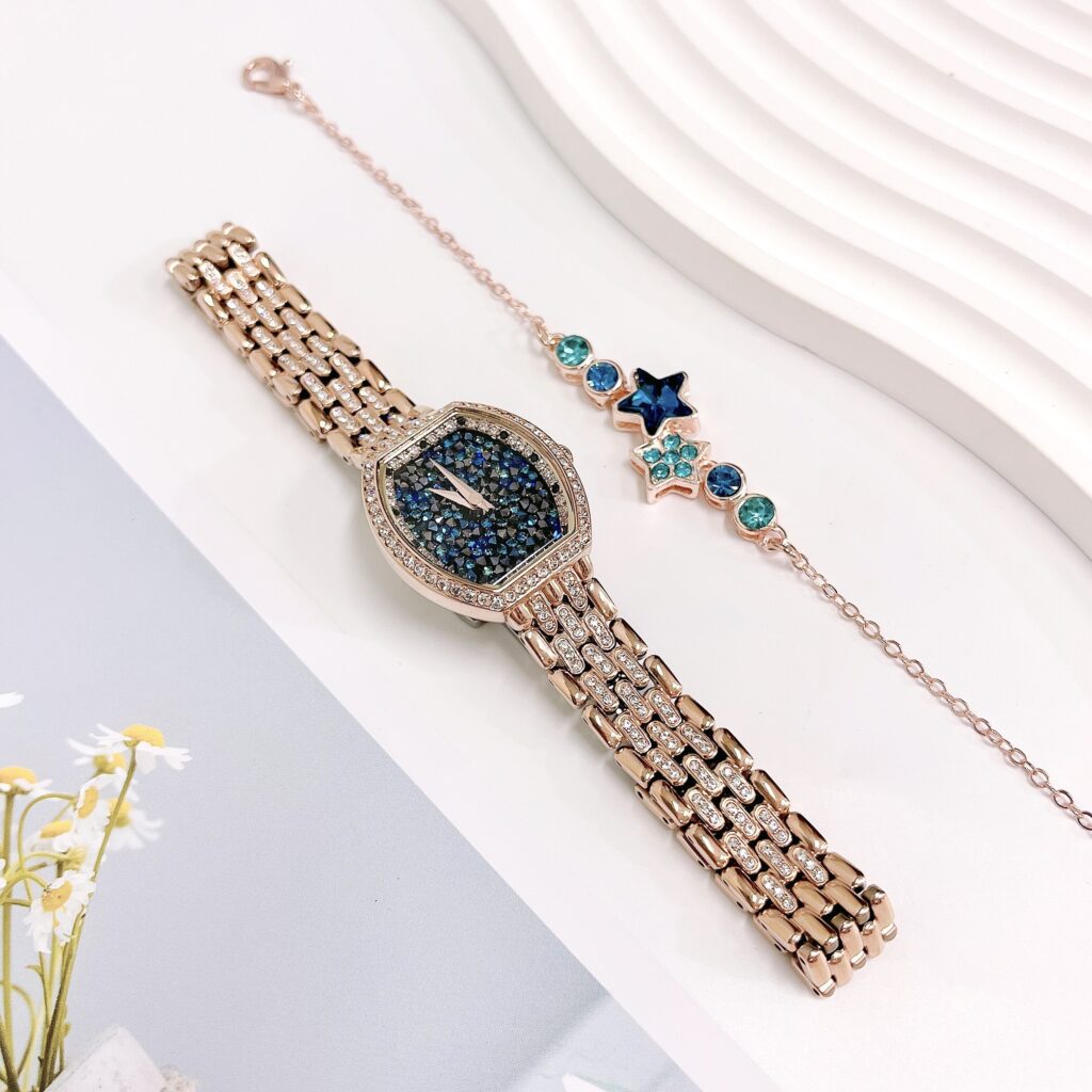 Đồng hồ nữ chính hãng Davena 61688 rose gold đính full đá swarovski 28mm (1)